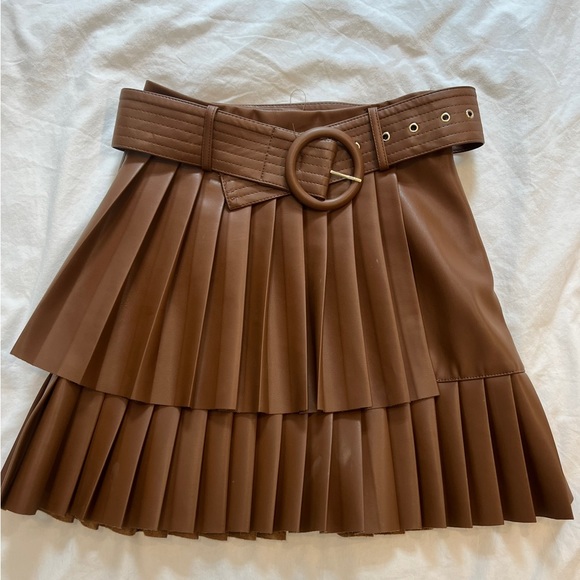 Zara skirt - Picture 2 of 3